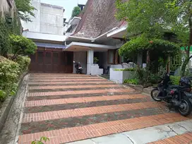Rumah Menteng LT 980 m2, Ring 1 dkt Teuku Umar, Lingkungan Elit
