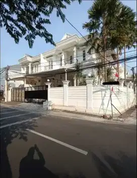 Rumah Lux Pancoran Bisa Kantor