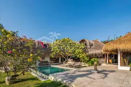 4 bedr villa with big garden in Padonan