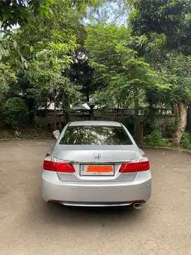 Honda Accord 2015 Bensin