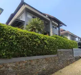LELANG Rumah Murah 2 lantai mewah siap huni di Dago Giri