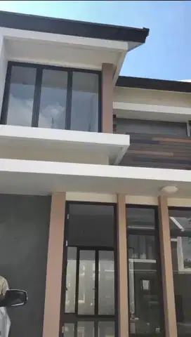 Fjhd. Rumah Disewakan di Cluster Cosmo Lippo Cikarang