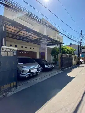 Rumah nyaman cilandak jaksel dekat citos luas tanah 272 m2