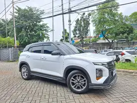 TDP Rendah Hyundai Creta 1.5 Style IVT Bensin-AT 2022 Hitam CHFPB