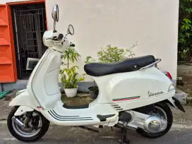 Vespa LX 150 , Th 2011 , Putih