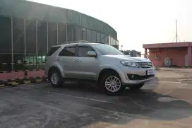 [REAL LOW KM] Toyota Fortuner G VNT diesel 2012 2kd non trd
