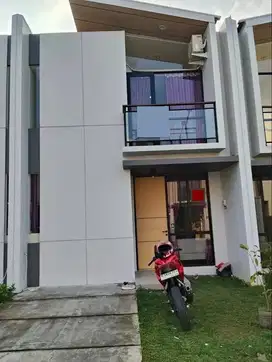 Fjgf. Rumah Disewakan di Cluster Cendana Lippo Cikarang