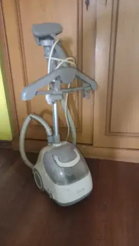 Setrika Uap Salav