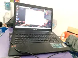 Laptop Asus series lama