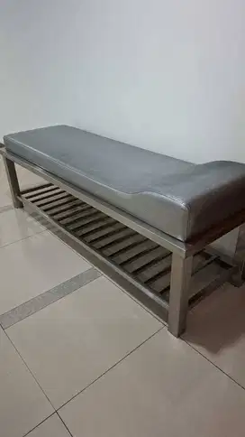 Sofabed untuk Facial Salon