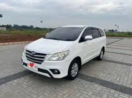 Toyota Kijang Innova 2.0 G Bensin-AT 2014