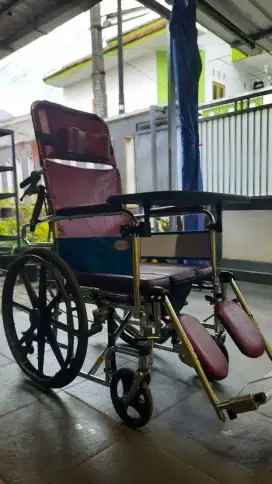 Kursi Roda 5 in 1 Avico