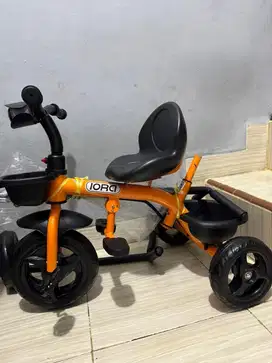 Sepda roda 3 iora 2-4 thn