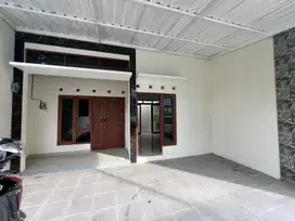 DIJUAL RUMAH SIAP HUNI 700JT-an DI JOGJA DEKAT SMPN 1 MLATI
