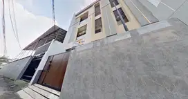 Rumah kost 3 lantai dekat Kampus Binus Anggrek Kemanggis Jakarta Barat