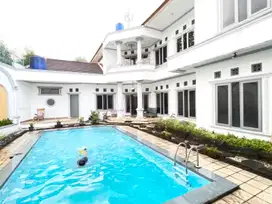 Dijual Villa Mewah View Alam,Harga Menarik - Cisarua Puncak Bogor