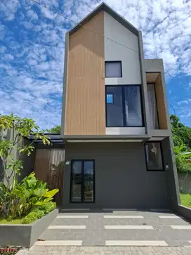 Rumah View Danau di Selatan BSD! 10 menit ke Stasiun KRL BSD Intermoda