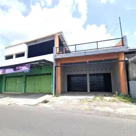 Gudang atau ruang usaha murah plus rooftop Strategis di Gumpang