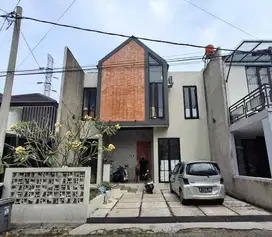 DILELANG Rumah Murah SHM 2 Lantai bagus di Safira Residence