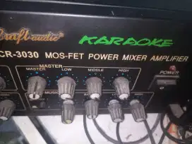 Dijual amplifier merk craft audio normal