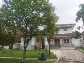 Dijual Cepat! Rumah 2 Lantai, Taman Menteng Lippo Cikarang, 3,2 Miliar