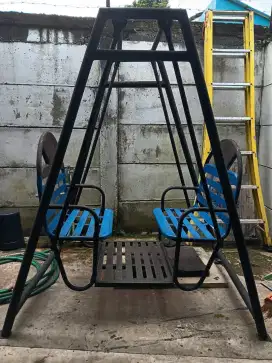 Ayunan anak bekas
