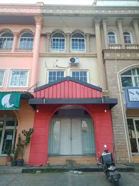 Dijual/Disewakan Ruko murah di Jalan Utama dekat Orchid Garden ,