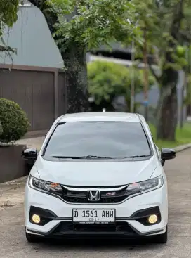 Honda Jazz RS Matic  2019 Like New KM Low 19rb