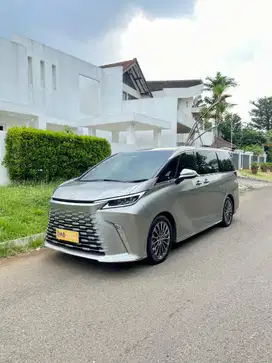 FOR SALE! LEXUS LM 350 HYBRID VIP 4 SEATER TAHUN 2023
