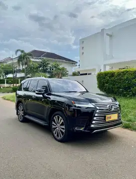 FOR SALE LEXUS LX 600 TAHUN 2022 7 SEATER