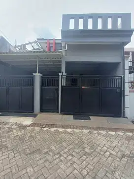 Rumah Siap Huni 2 lantai KT 4  Perum One Gate Rungkut