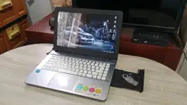 Laptop ASUS Slim + Body Ok + PES Update 2025 New Patch + Point Blank