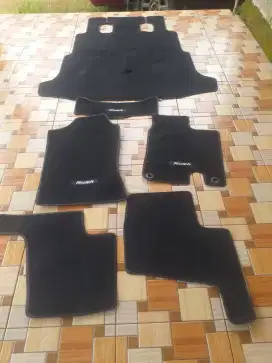 Karpet mobil Motif Mie sm Motif karet