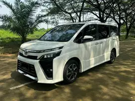 Toyota Voxy 2021 full original record astrido CASH siap pakai