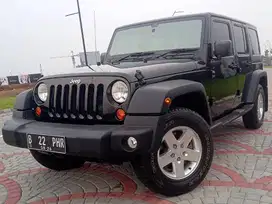 KM SUPER ANTIK - JEEP WRANGLER SPORT RENEGADE UNLIMITED 3.6 A/T 2011
