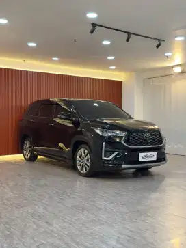 Km 10rb Toyota innova Zenix Q hybrid modelista 2.0 At 2024