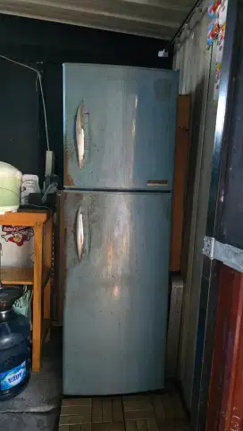 KULKAS 2 PINTU normal