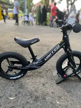 Sepeda pushbike united picabo