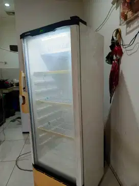 Dijual showcase Polytron