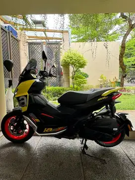 Bismillah Dijual Aprilia SR GT 200