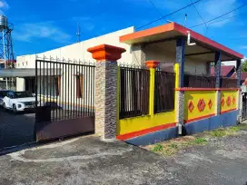 **Rumah & Kost Dijual: Investasi Strategis di Dekat Kampus Politeknik