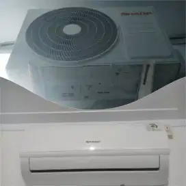 DI JUAL AC SHARP SECOND/BEKAS
