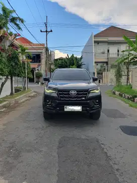 Fortuner 2023 GR Sport Matic Diesel Warna Gray Plat N Full Ori