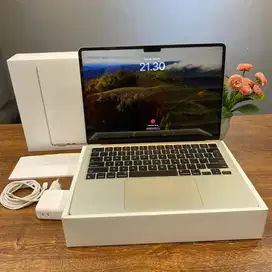 Macbook Air M2 512Gb 13 inch iBox Resmi Garansi panjang