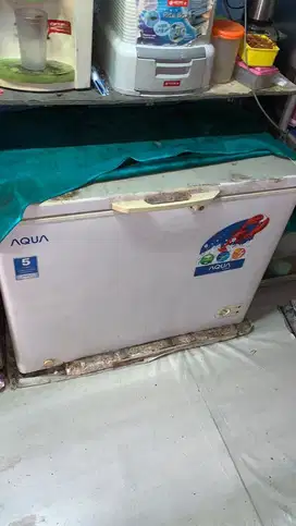 Kulkas freezer Aqua 200liter