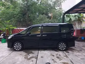 NISSAN SERENA 2019 AT KM LOW