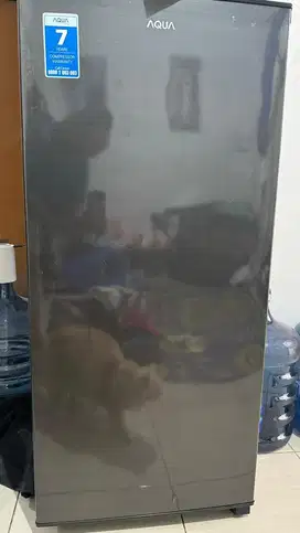Kulkas Aqua 1 pintu