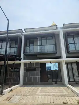 Rumah di Cluster Greenwood Golden City Bekasi Utara