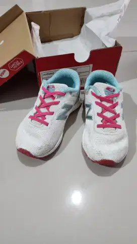 NEW BALANCE Fresh Foam kids