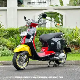 PIAGGIO VESPA PRIMAVERA MICKEY MOUSE ABS LED TH 2023 LIMITED EDITION